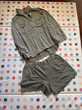 Aerie Olive Green Loungewear Set - Relaxed Pullover & Shorts